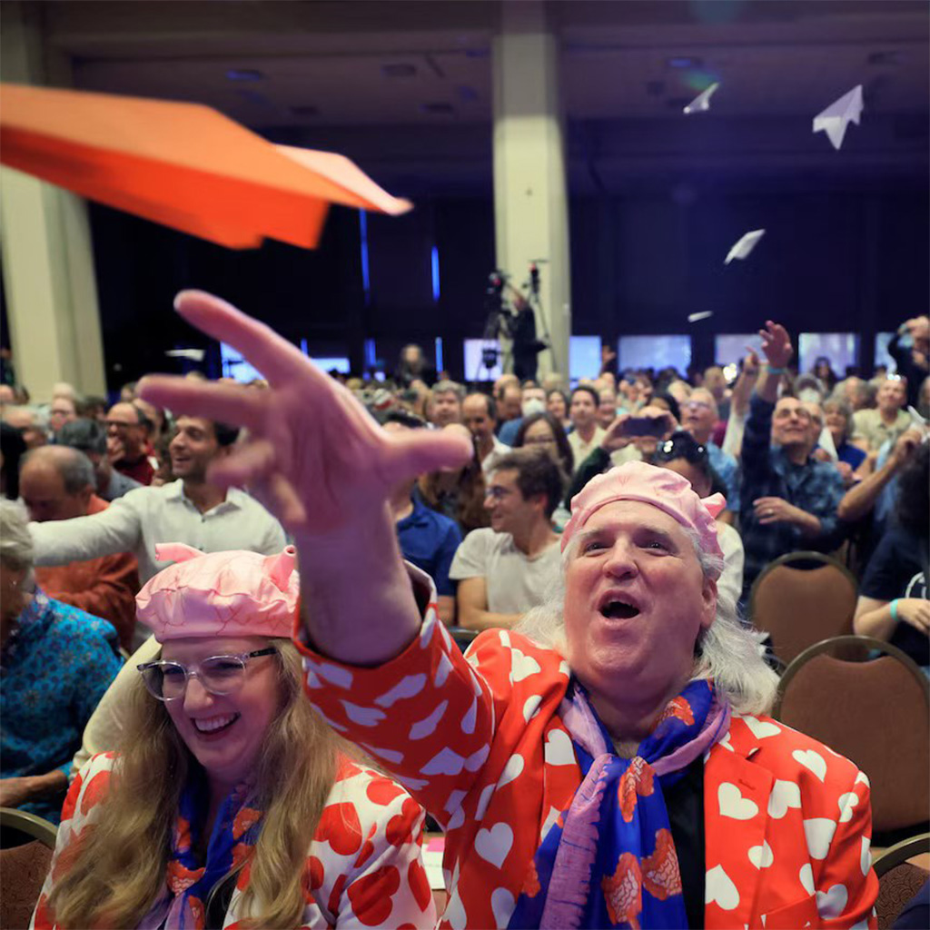 Political climate change pushes Ig Nobel Prize ceremony to Europe after 35 years