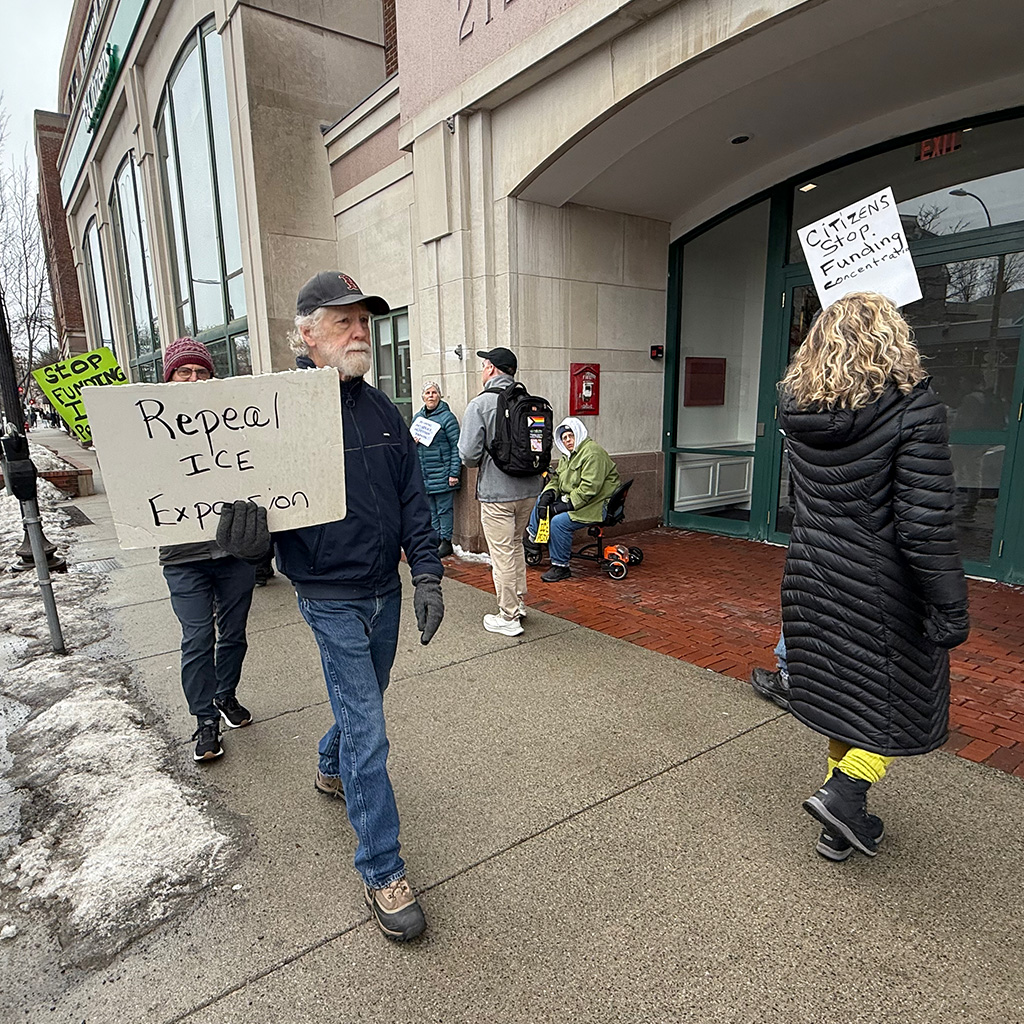 Cambridge city councillor McGovern urges a boycott of Citizens Bank over its support of ICE