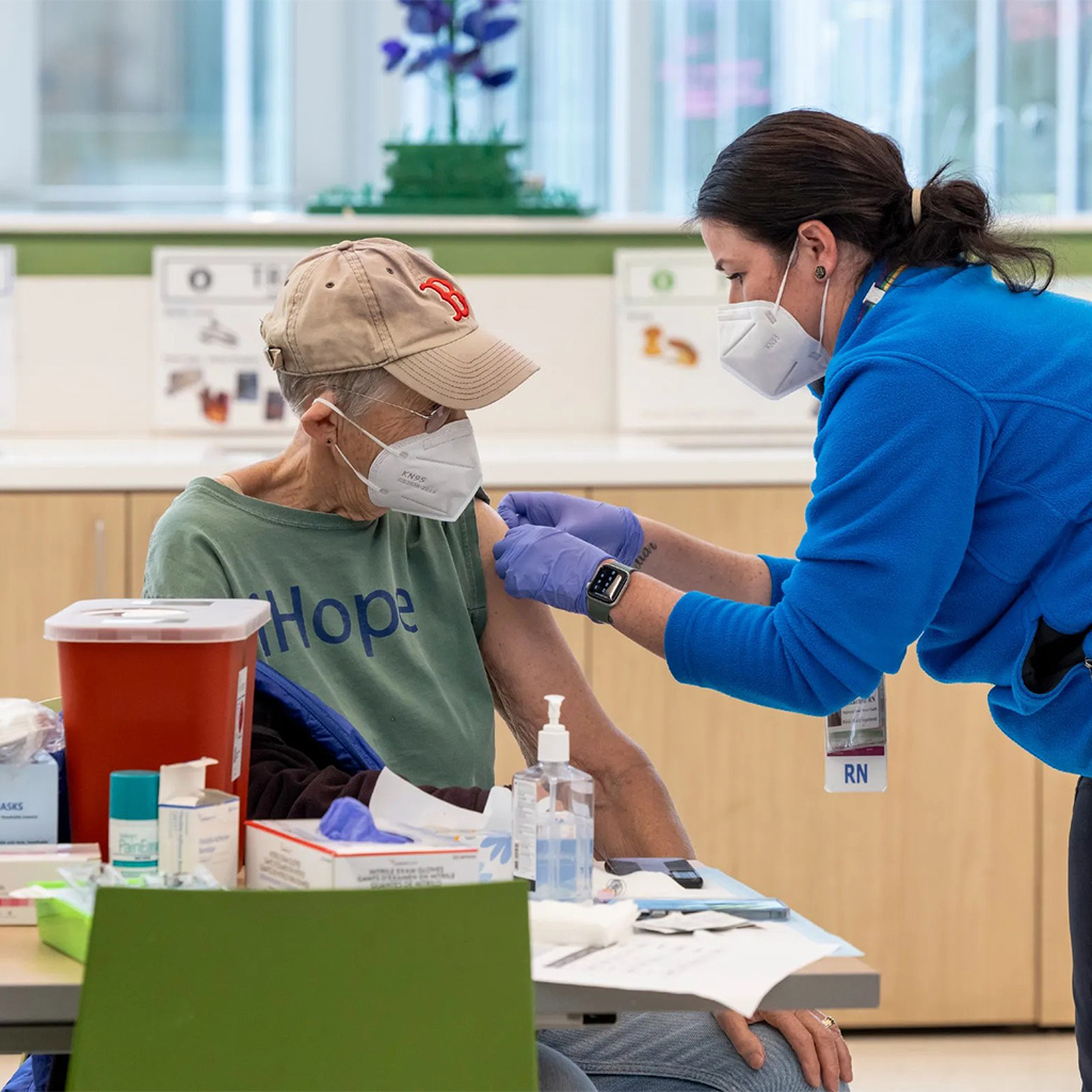 There are 25 free vaccine clinics in Cambridge and Somerville, and places to get free masks and tests - Cambridge | Somerville Independent